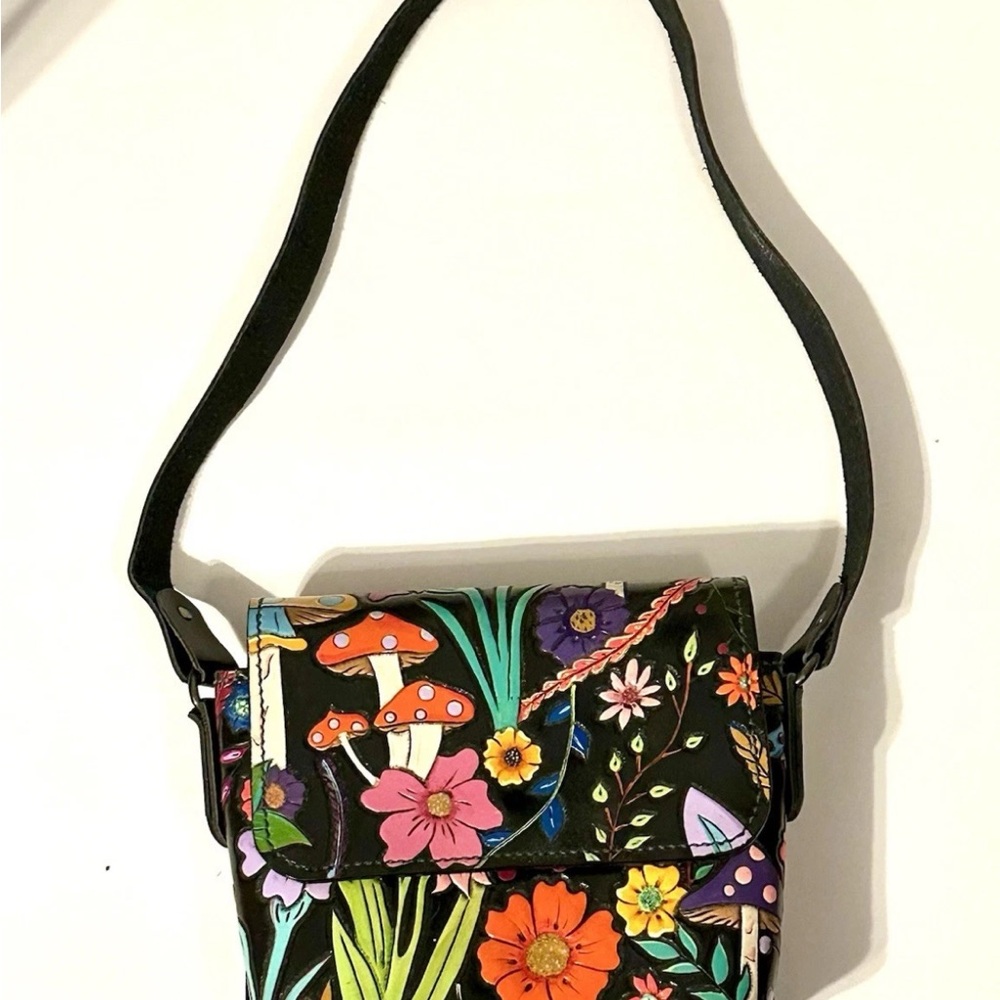 Artisan Hand Tool Leather Bag with Built In Wallet